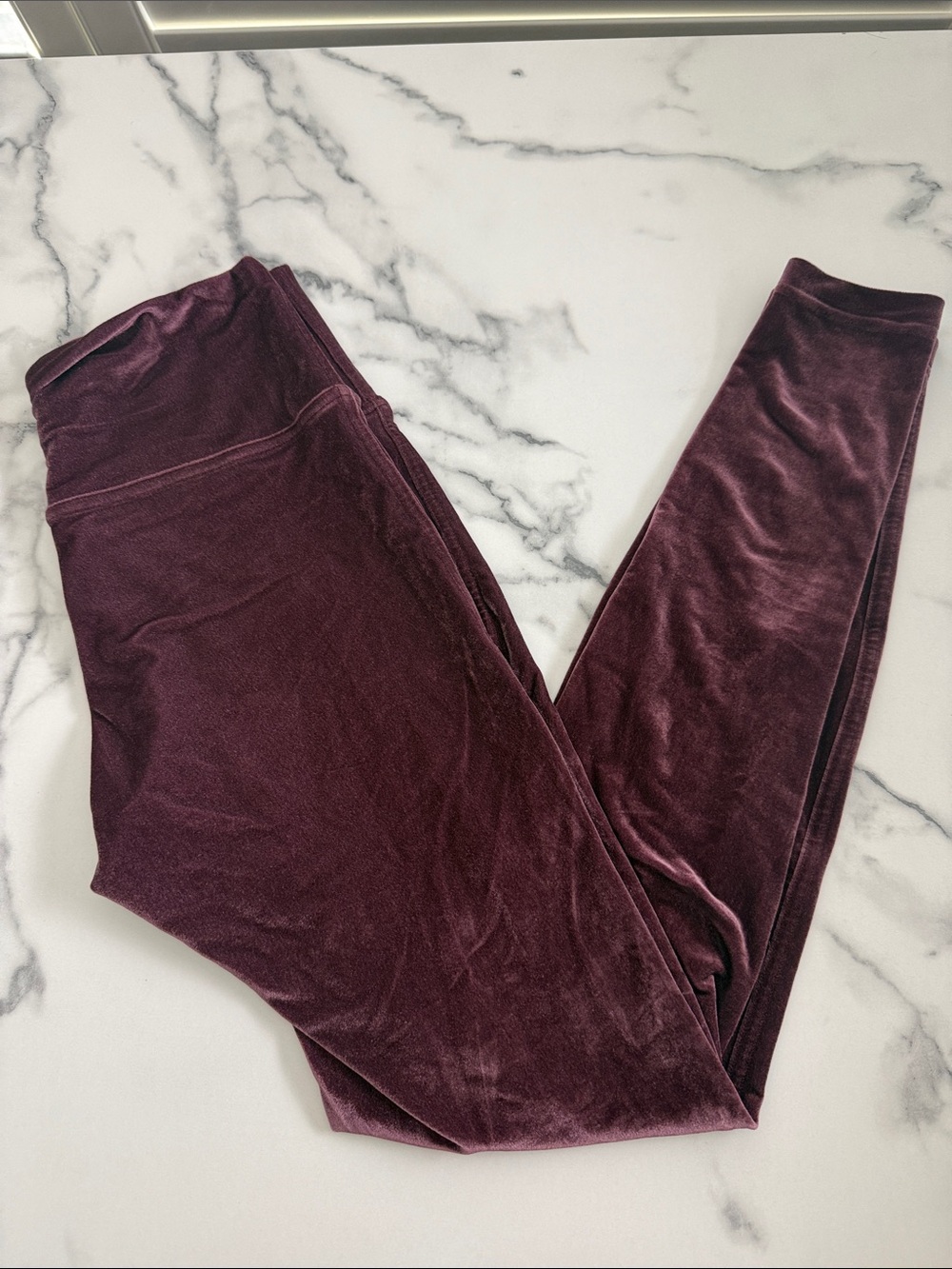 Wunder lounge size 8 Lululemon in Garnet